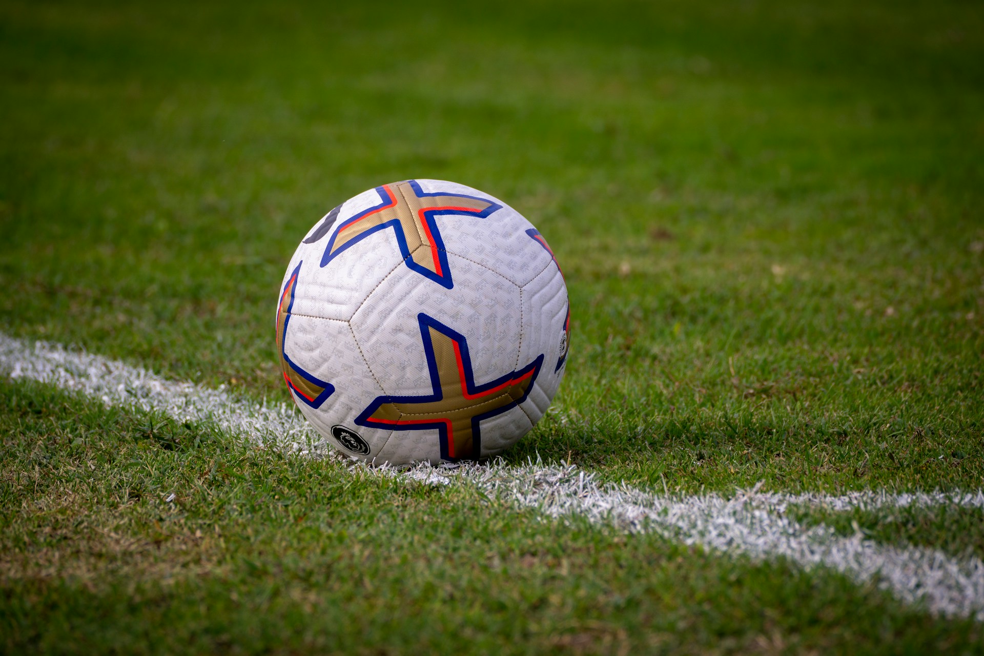 Cristiano Ronaldo garante vitória do Al-Nassr em clássico tenso, mas Jorge Jesus alerta para crise financeira